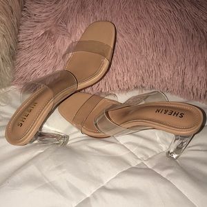 Transparent heels 👠